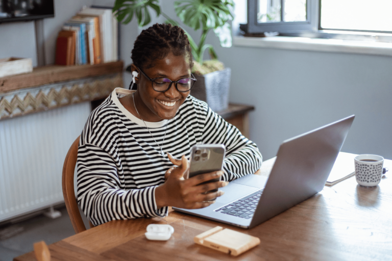 Virtual executive assistant managing schedules and tasks remotely for a business coach, hired by Arwana