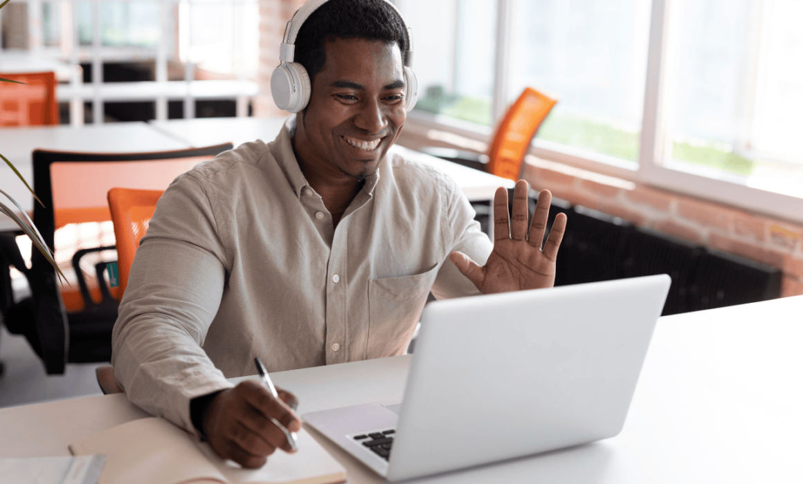 Happy Manager in Remote Meeting